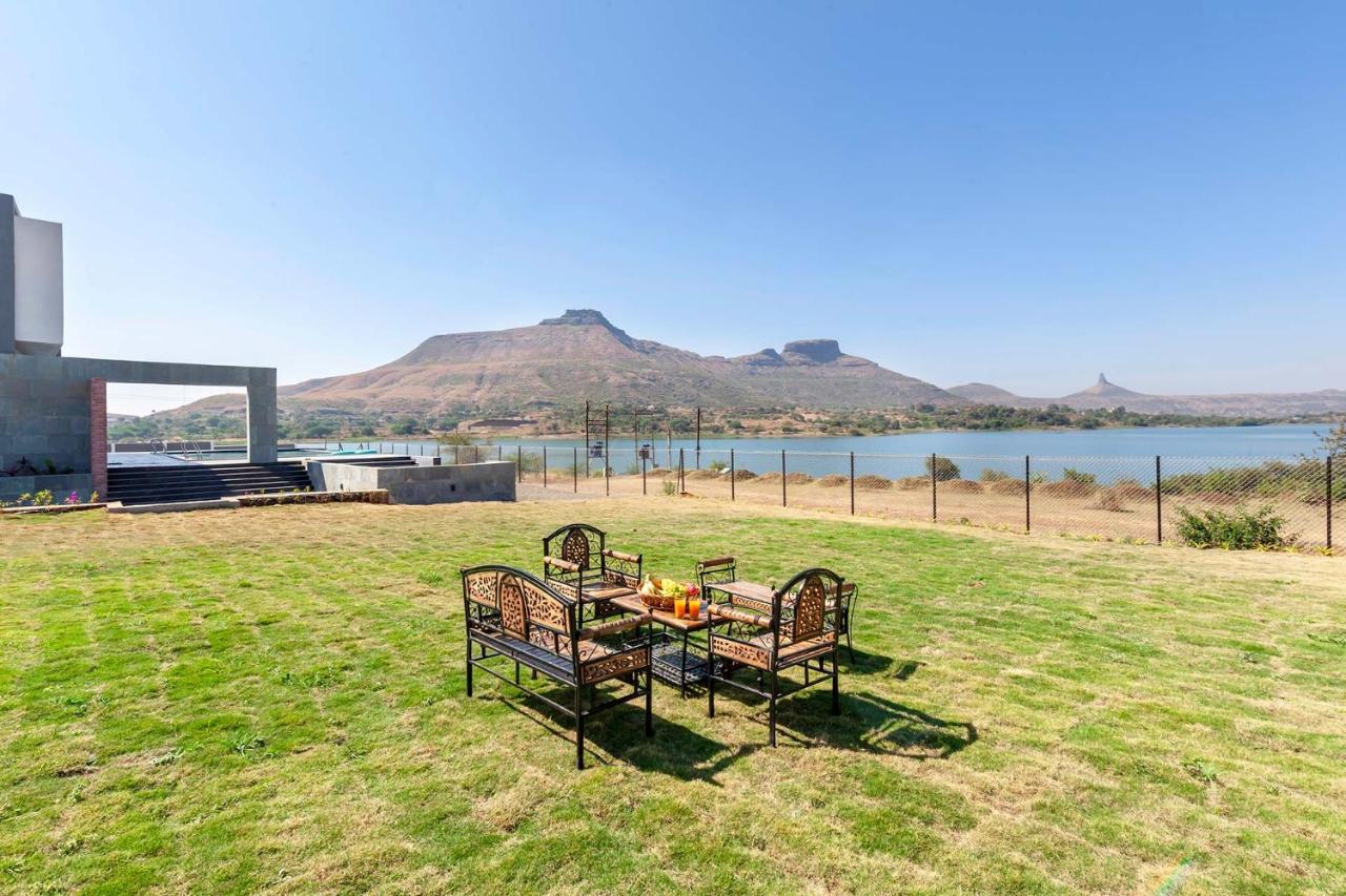 Stayvista's Bellisimo Panorama: Lakeside Retreat with Infinity Pool Nashik Exterior photo