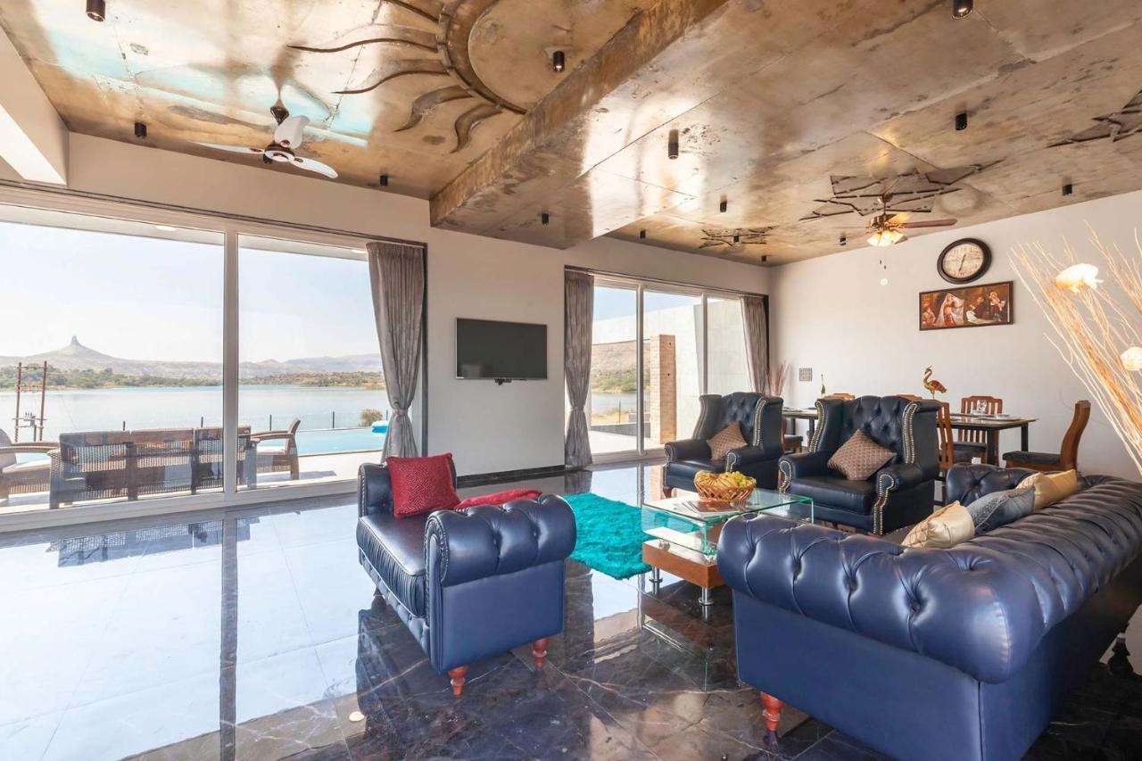 Stayvista's Bellisimo Panorama: Lakeside Retreat with Infinity Pool Nashik Exterior photo