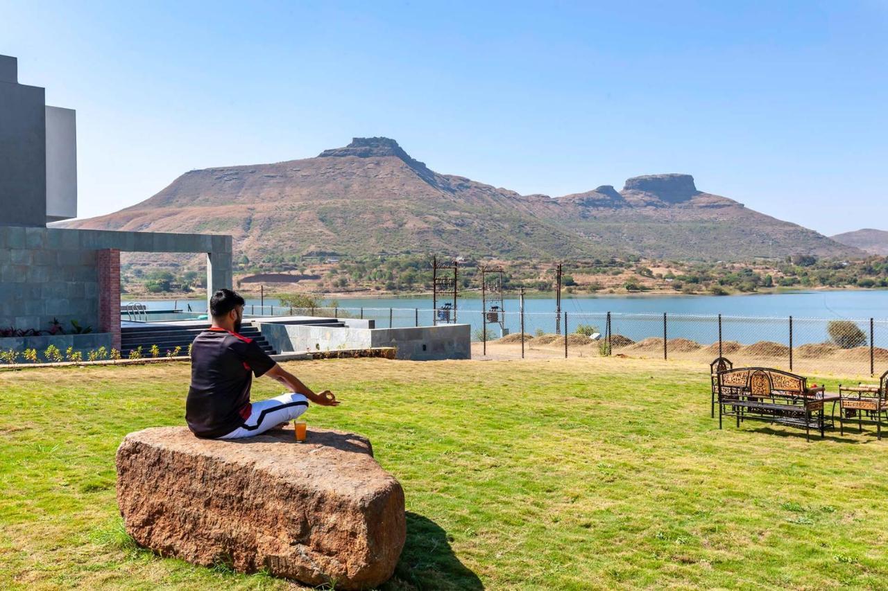 Stayvista's Bellisimo Panorama: Lakeside Retreat with Infinity Pool Nashik Exterior photo