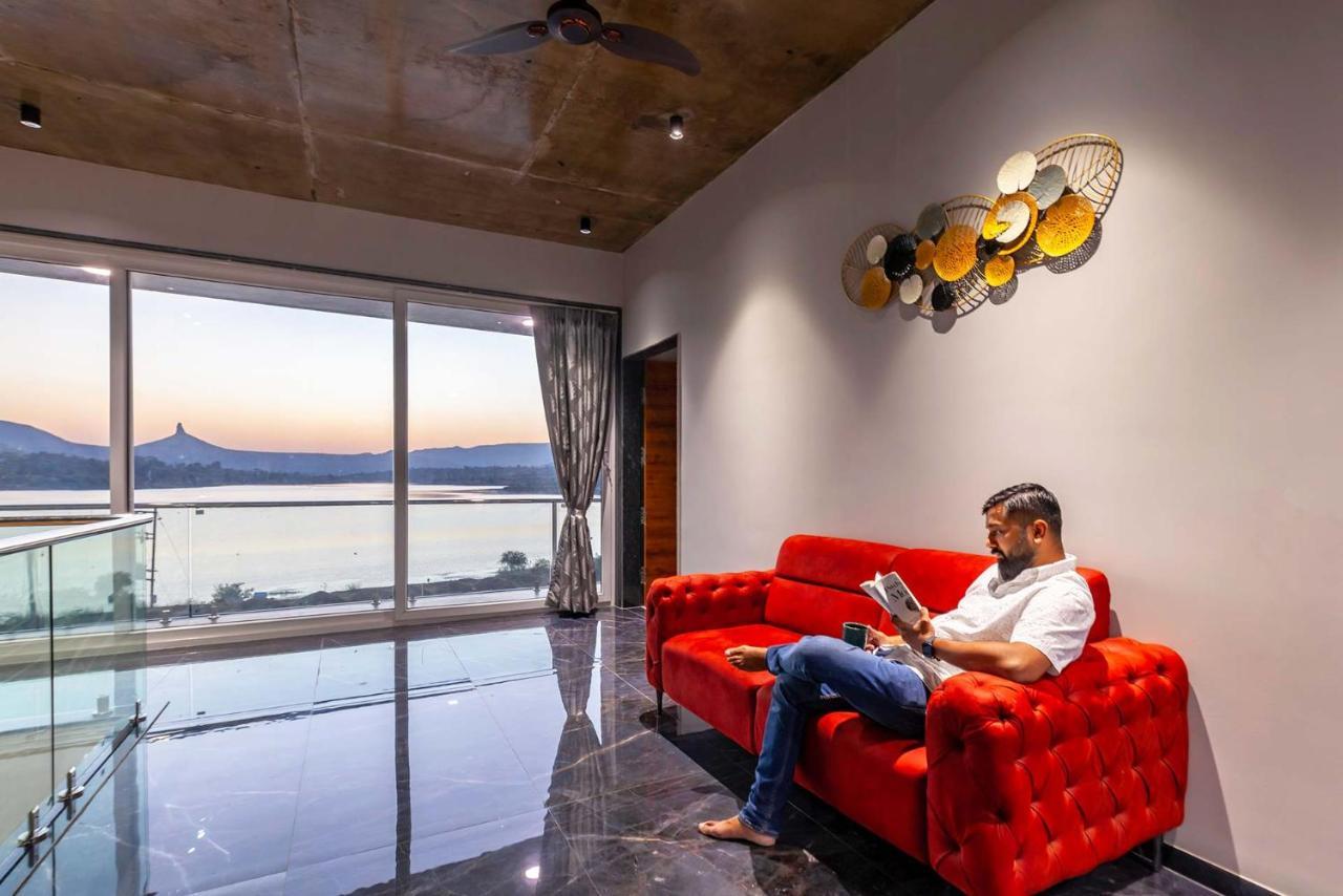 Stayvista's Bellisimo Panorama: Lakeside Retreat with Infinity Pool Nashik Exterior photo
